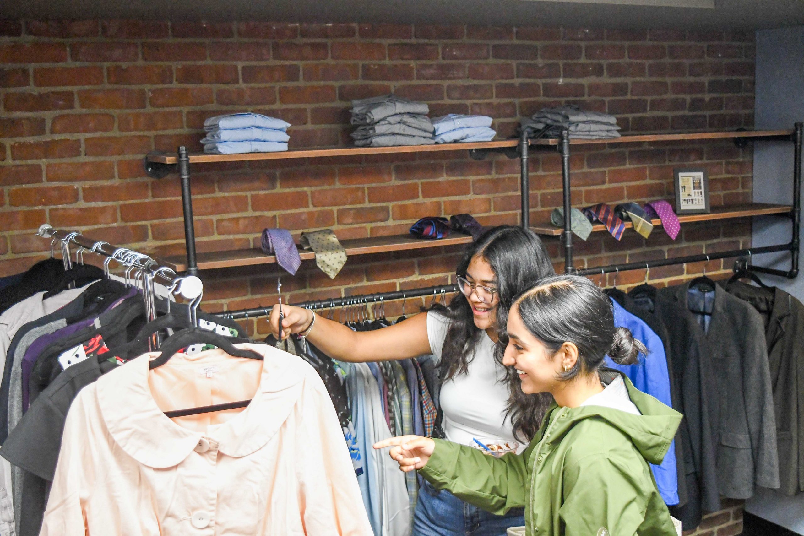Dress for Success: Commodore Closet provides students professional attire at no cost