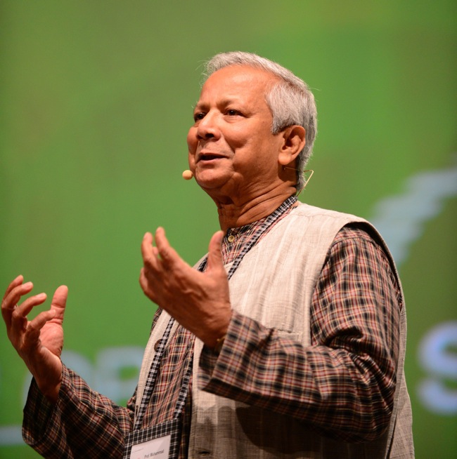 Muhammad Yunus, Vanderbilt alumnus and Nobel laureate, returns to Bangladesh as interim leader
