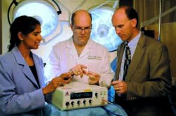 Jansen & Konrad with laser