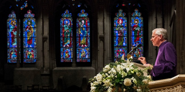on Meacham preaching at the National Cathedral (courtesy of Colin S. Johnson/Washington National Cathedral)