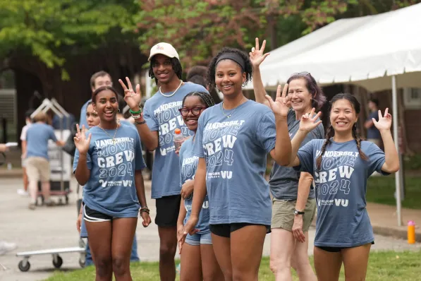 First year students arrive for Move In at the Martha River Ingram Commons. (Harrison McClary/Vanderbilt University)