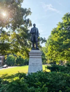 Statue of Cornelius Vanderbilt, from Social 'Dore @chloeobert