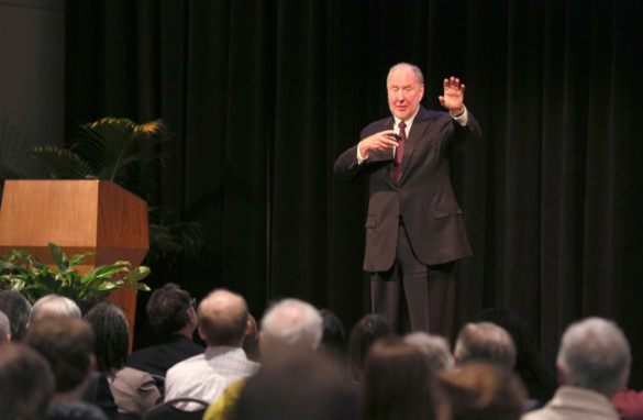 Harvard University political scientist Robert Putnam spoke as part of the Vanderbilt Chancellor's Lecture Series Nov. 28. (Anne Rayner/Vanderbilt)