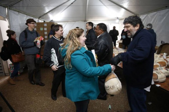 2015_Gift_Giveaway_Zeppos