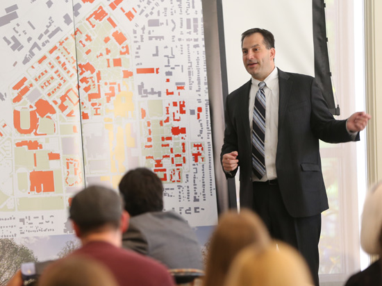 Land_use_town_hall_Kopstain