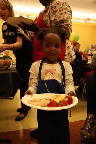 Girl_Teaching_Kitchen_sm