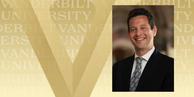 Head shot of Darren Reisberg