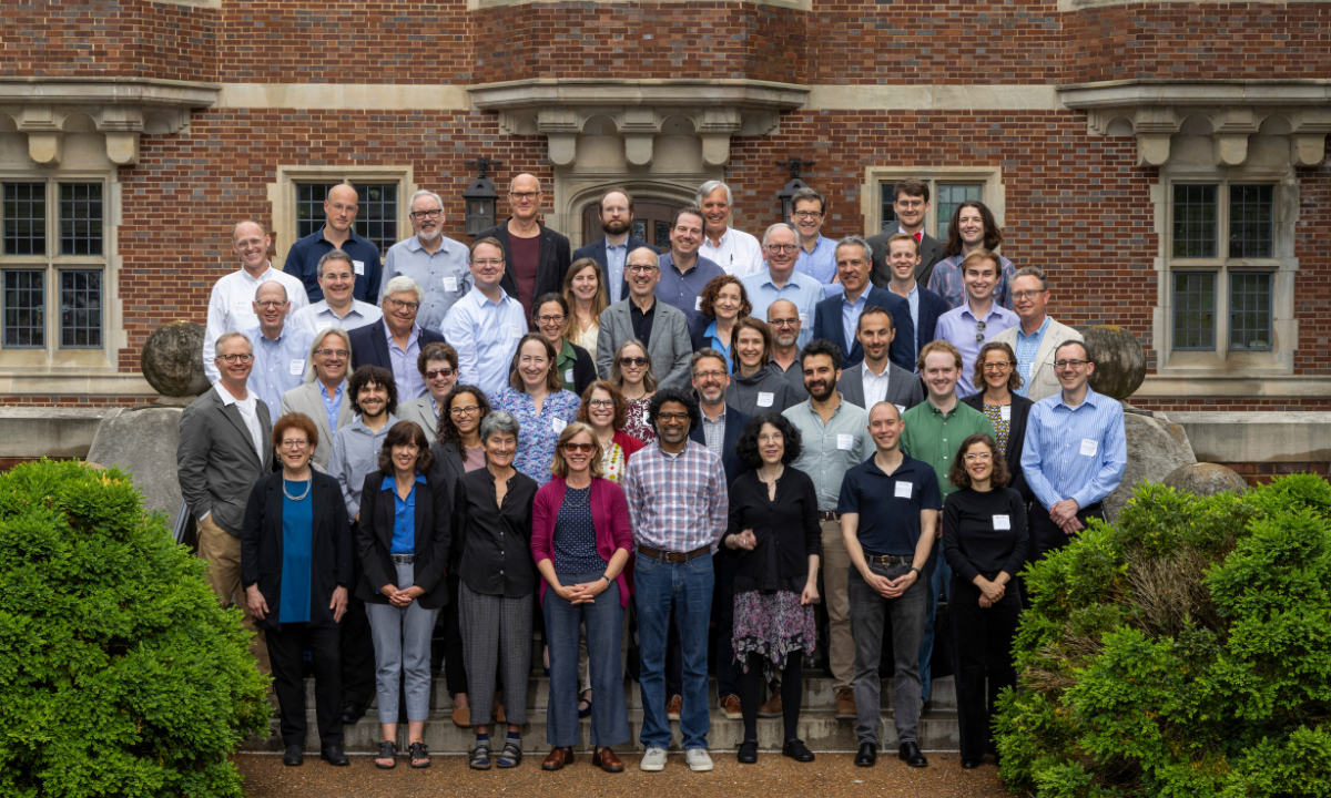 Attendees of the “How the New Deal Was Run" conference pose for a photo.