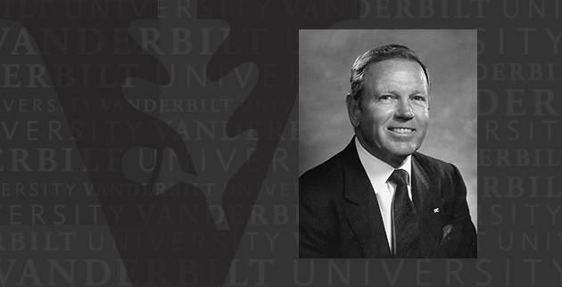 Brownlee O. Currey Jr.