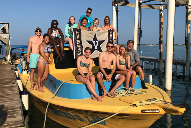 The monthlong class in Utila, Honduras, was part of a special Maymester immersion program. (Vanderbilt University)