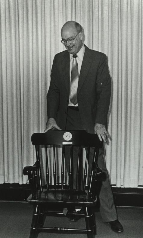 Frank Grisham receives his 25-year chair in 1982. (Vanderbilt University Special Collections and Photo Archives)