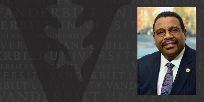 August Washington headshot