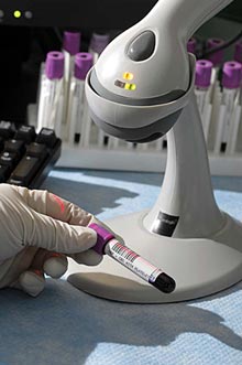 scripps-vialScan lab photo