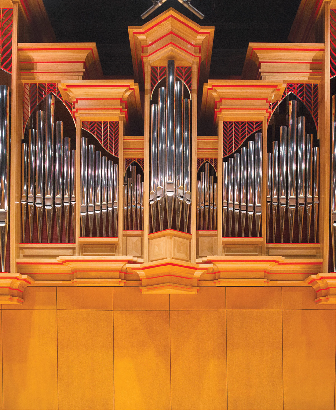Photo of pipe organ