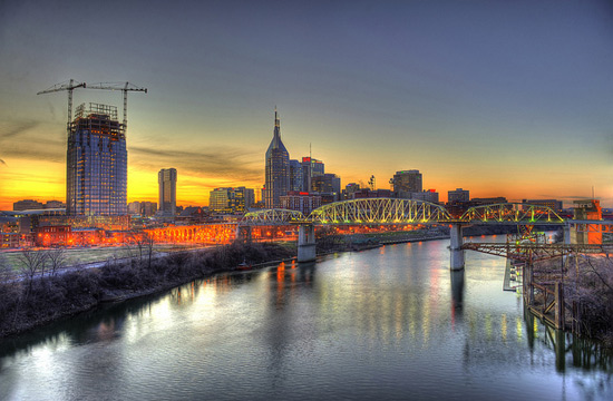 Nashville_skyline_night (John Russell/Vanderbilt)