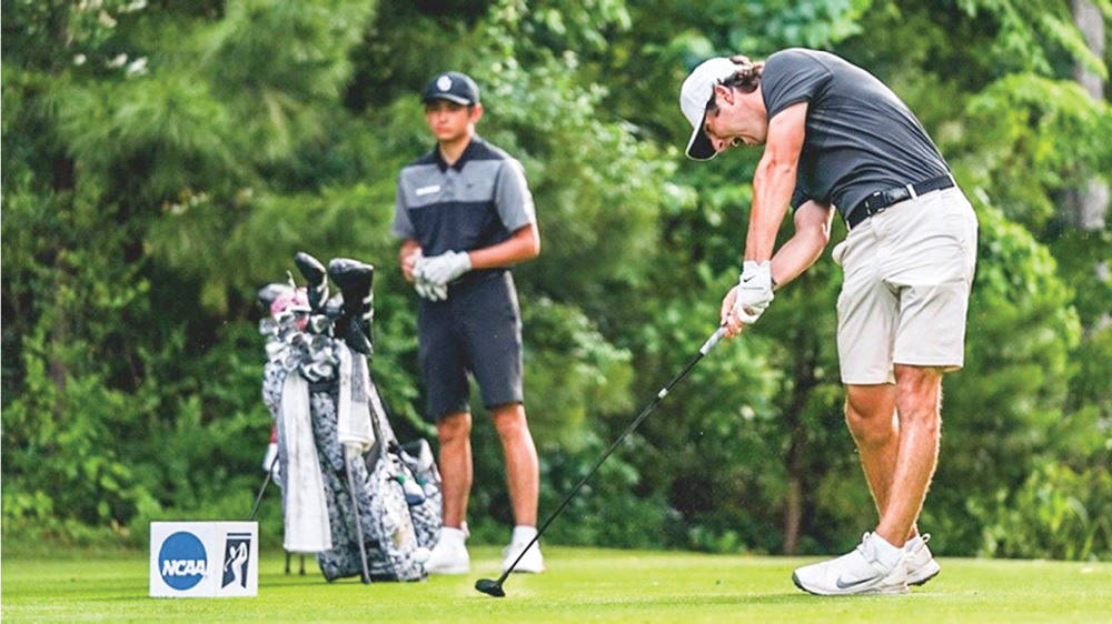 photo of Harrison Ott teeing off