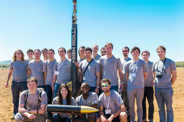 Vanderbilt rocketeers are a step closer to defending their fifth straight national title after a successful launch at the 2017 NASA Student Launch competition April 8 at Bragg Farms in Toney, Alabama.