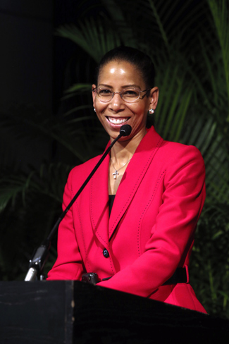 Faculty Senate Chair for 2016-17 Charlene Dewey co-presided over the Fall Faculty Assembly Aug. 25. (Steve Green/Vanderbilt)