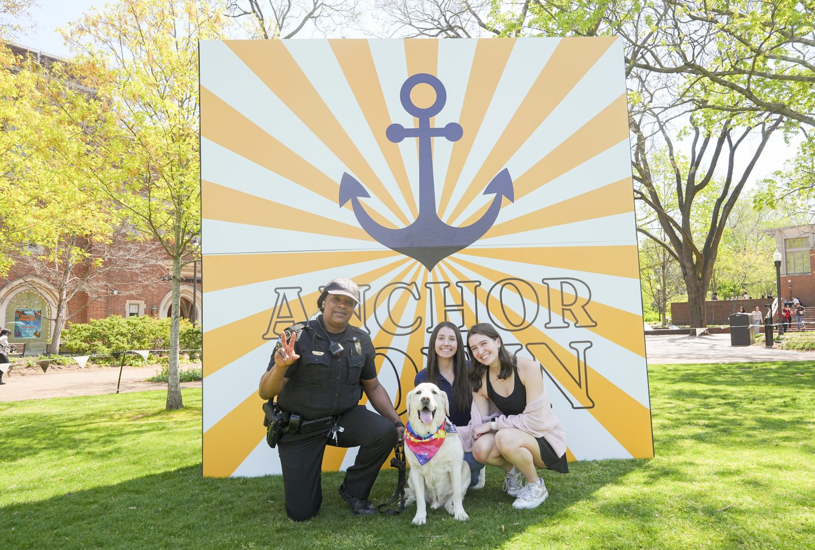 Vanderbilt community members pose together on Alumni Lawn.