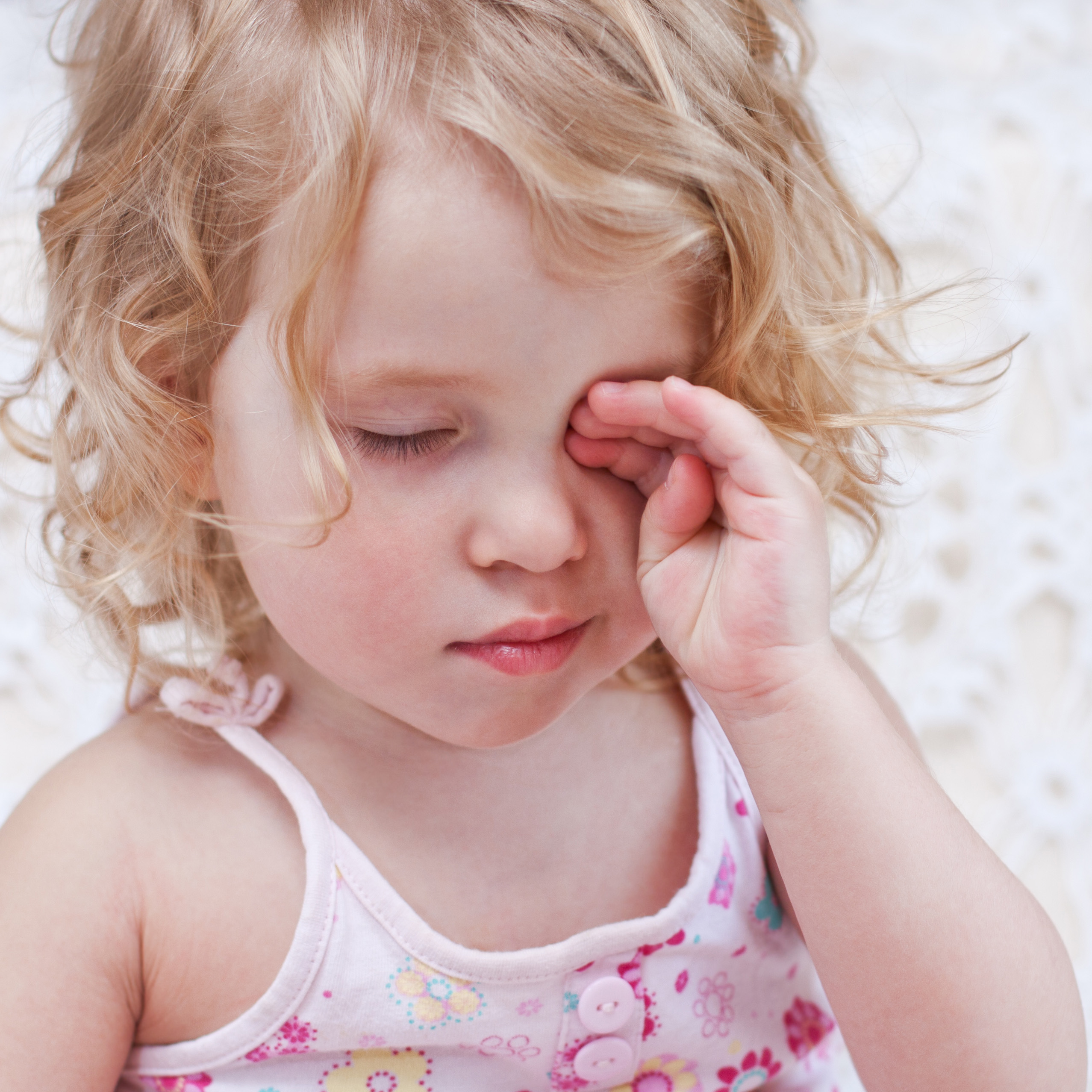 7 frequently asked questions about pink eye