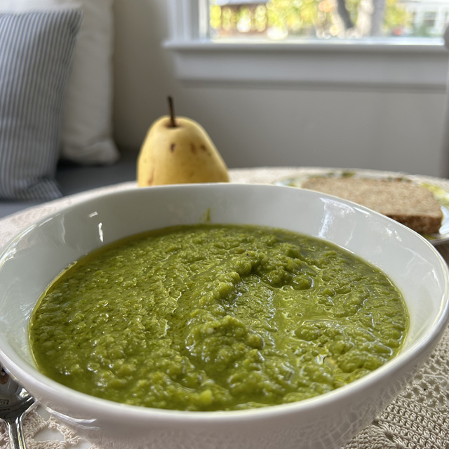 Pea soup served in a dinner bowl