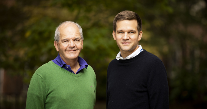 Roy Zent, MBBCh, PhD, left, Fabian Bock, MD, PhD, and colleagues are studying the factors involved in the maintenance and integrity of the kidney collecting duct.