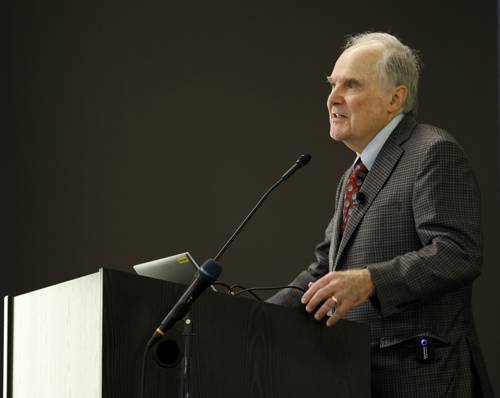 Renowned orthopaedic surgeon W. Ben Kibler, MD, delivered the new lecture bearing his name.