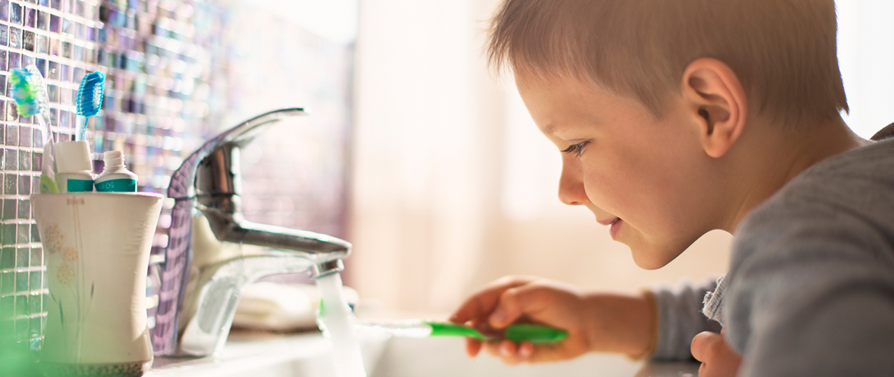 how to brush teeth correctly
