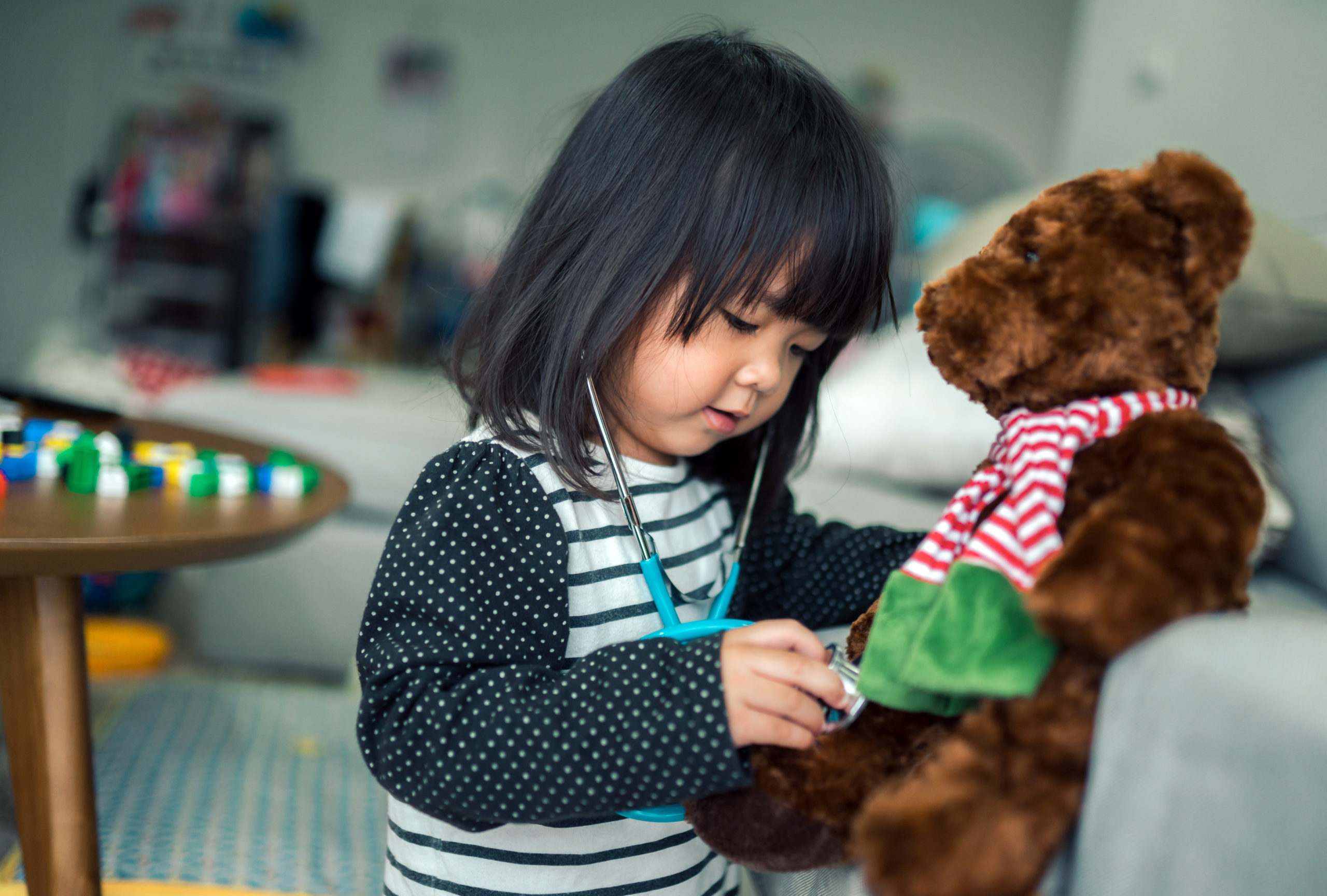 when should I take my child to the ER