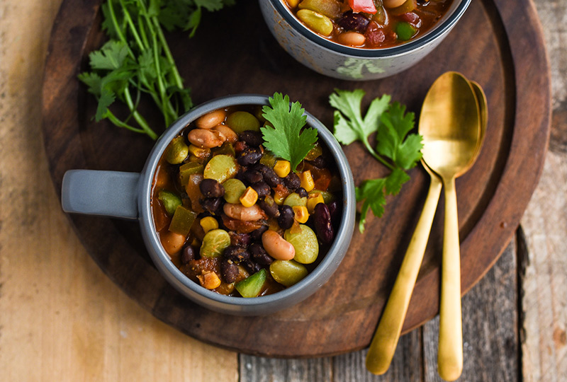 4-bean vegetarian chili in blue bowl