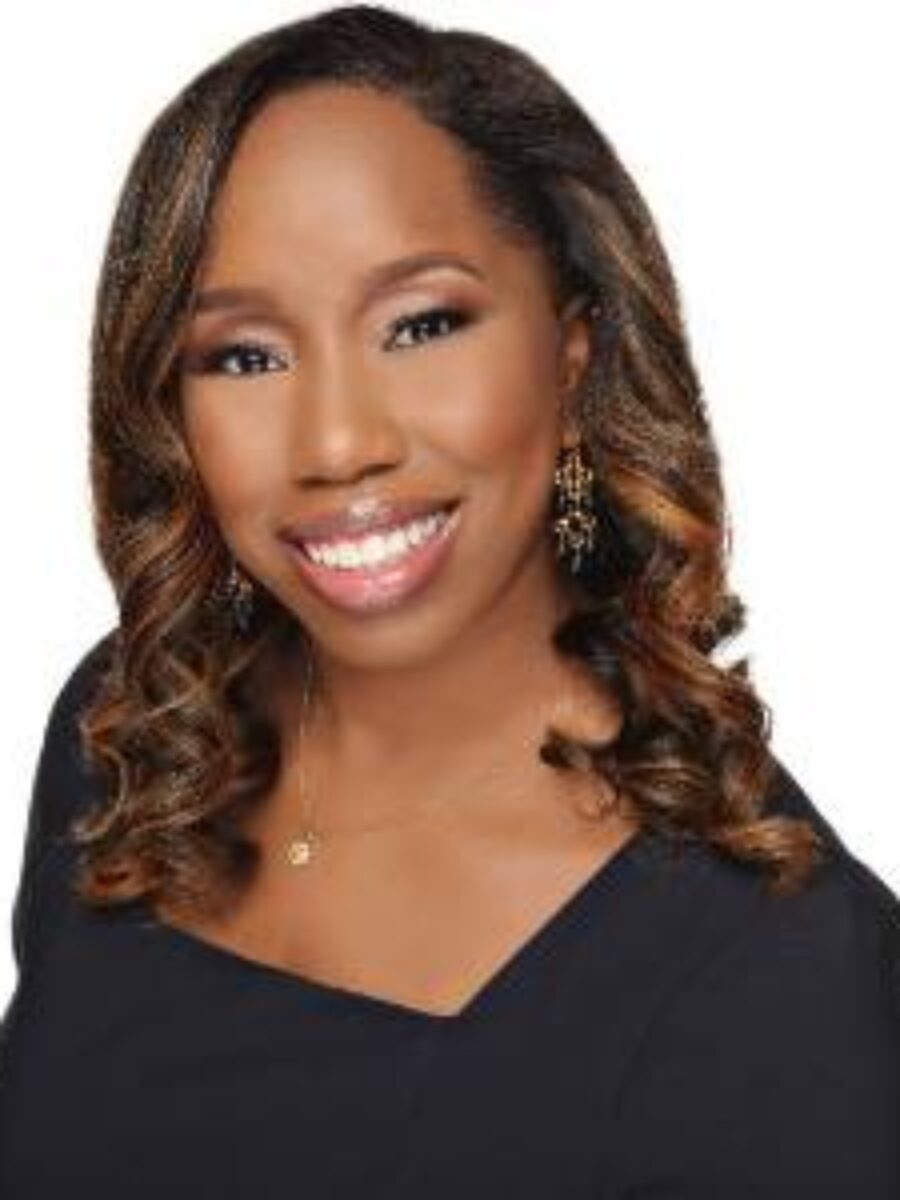 Beth Copperidge, BA'09