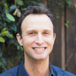 Ari Joskowicz Headshot