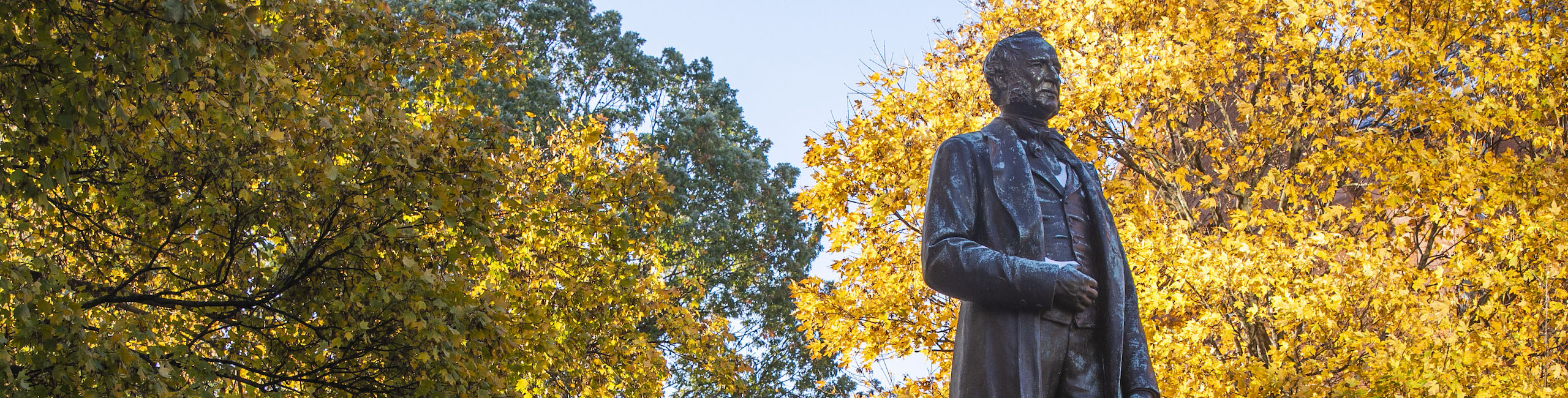 Statue with a little snow on shoulders