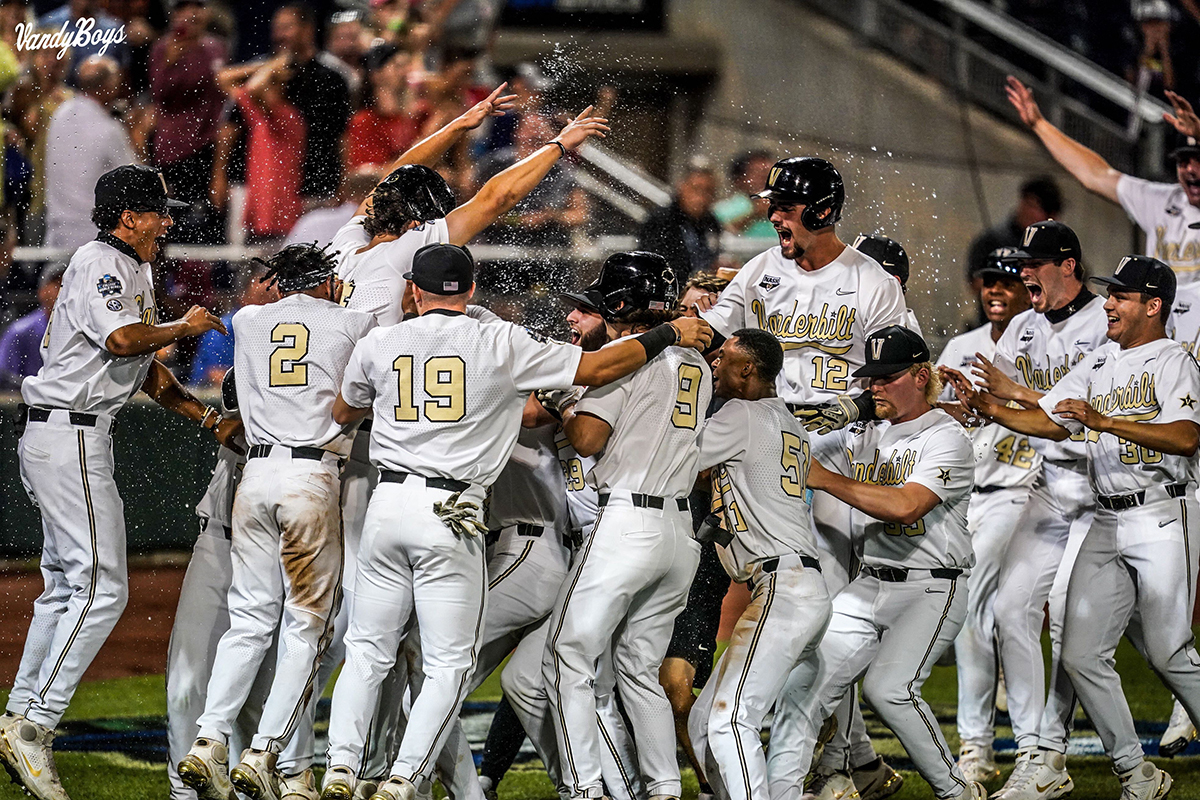 VU baseball team celebrates victory