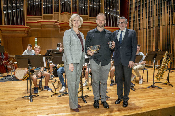 (L to r) Interim Chancellor and Provost Susan R. Wente, Chancellor's Cup recipient Ryan Middagh and Martha R. Ingram Dean's Chair Mark Wait (John Russell/Vanderbilt University)