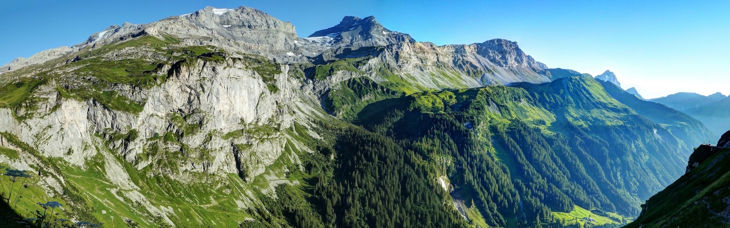 Landscape photo of the Swiss Alps on a sunny day