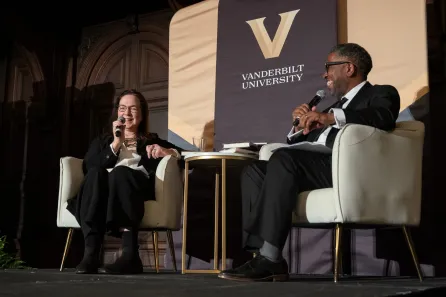 Vanderbilt alumni, faculty, Chelsea neighbors and industry leaders attend the 'American Humor' fireside chat at Vanderbilt-New York City. (Vanderbilt University)