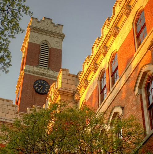 365@VU: 98 - Sunrise on Kirkland Hall