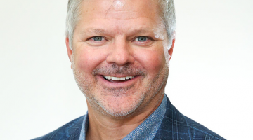 Pictured: Asia Alumni Board Chair Derek Young