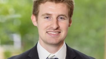 Pictured: Headshot of Vanderbilt Master of Marketing student Tomas Quiroz