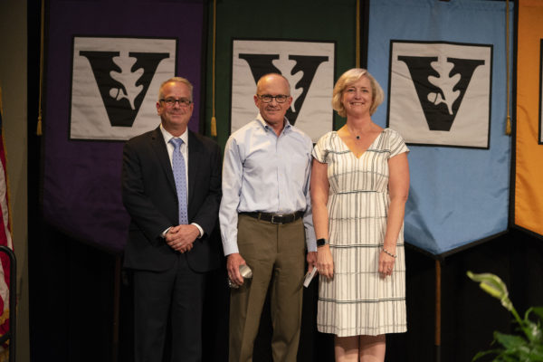 L-r: Faculty Senate Chair John McLean, Thomas Jefferson Award winner Timothy McNamara and Interim Chancellor and Provost Susan R. Wente. (Joe Howell/Vanderbilt)