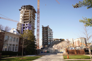 Residential College Halls construction on West End Ave.
