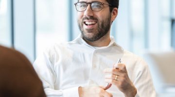 Pictured: Vanderbilt Executive Education client engages in conversation