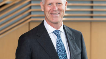 Pictured: Dean Steenburgh in his Vanderbilt Business headshot.