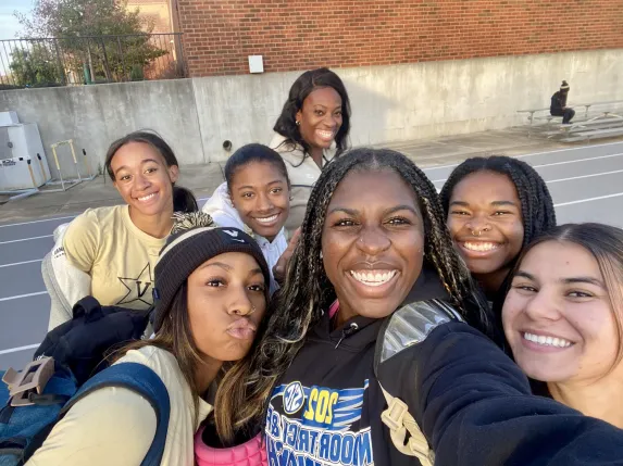 Haley Bishop with Vanderbilt track and field teammates (Submitted photo)