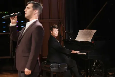 Melissa Rose, dean of the Blair School of Music, collaborated with opera singer Technical Sgt. Ben Edquist, BMus’13, at an alumni event in Washington, D.C., in September. (John Russell/Vanderbilt University)