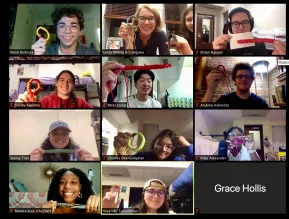 Students take part in a paracord bracelet-making craft taught by student Suong Tran during a Bronson Break.