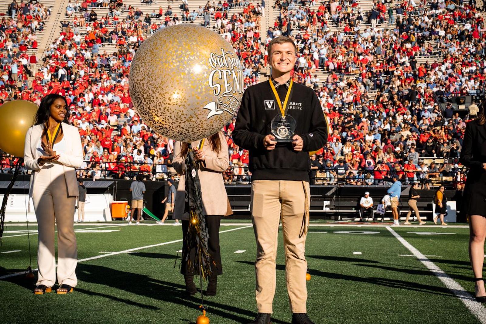 2022 Outstanding Senior Blake Christiansen