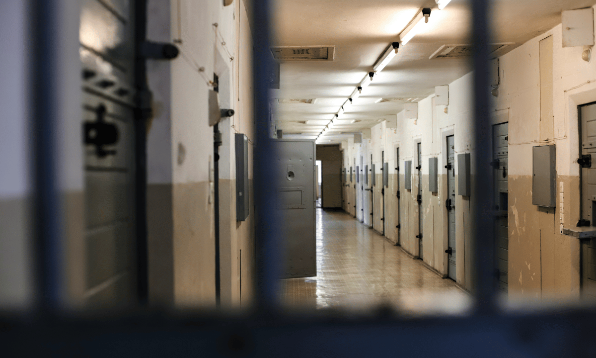 How to Reduce the Rate of Pretrial Detention Using AI Without Compromising Public Safety