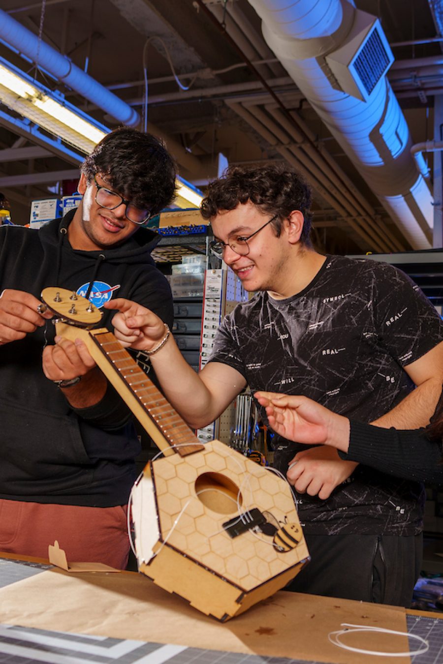 Making ukelele in lab